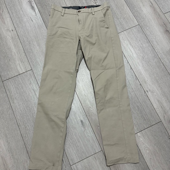 FOUR - Lot of 4 - Men’s business casual pants / chinos - Picture 6 of 9